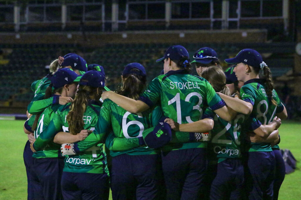 Ireland Women in a huddle