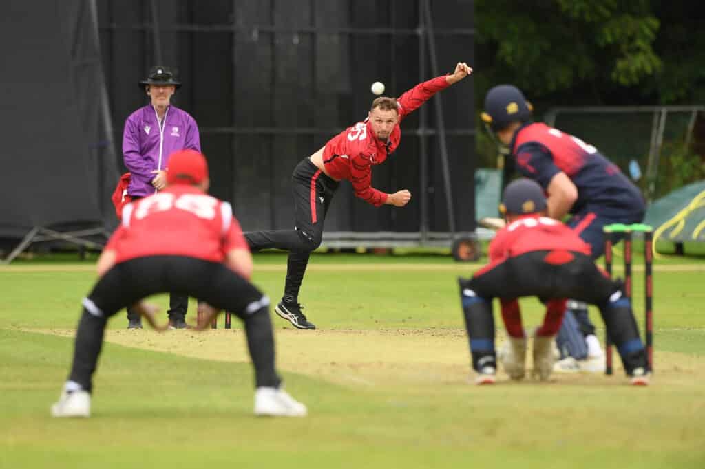 Munster Reds v Northern Knights