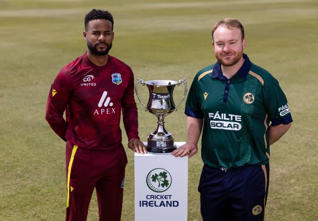 Captains trophy photocall